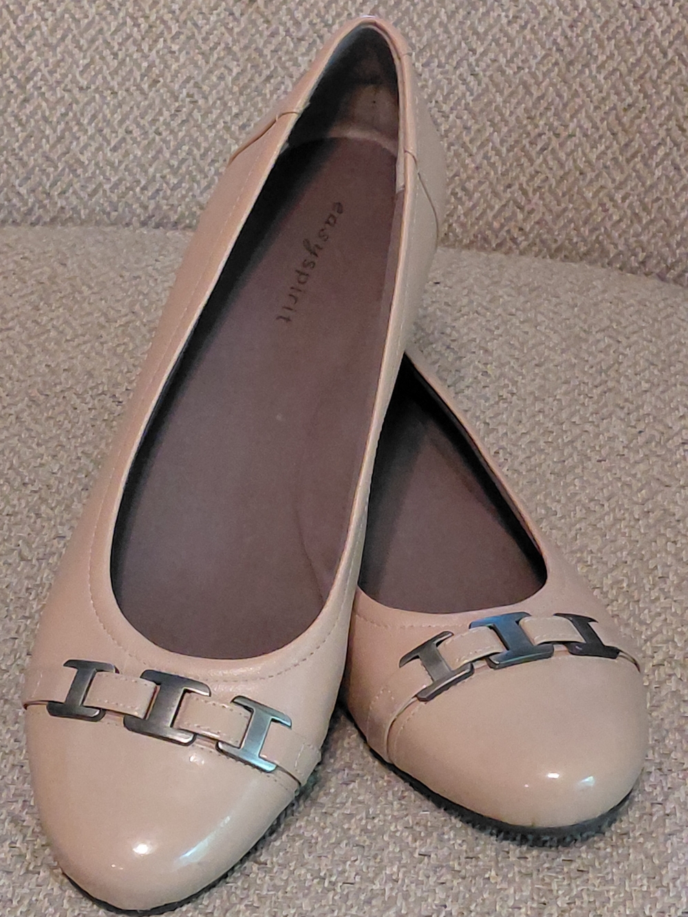 Classic Easy Spirit in Nude/Leather Accented Wedge Heels (Size 8)
